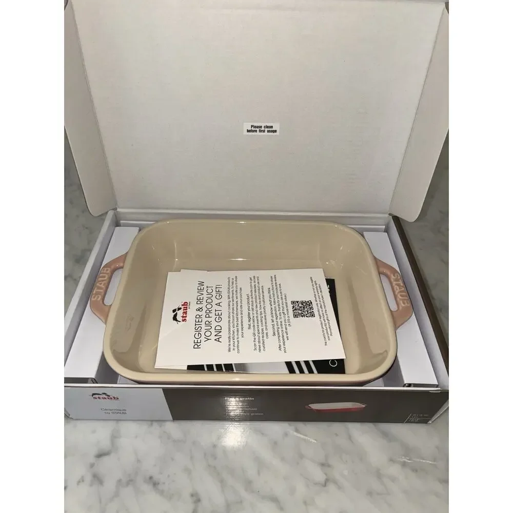 Staub light dishes